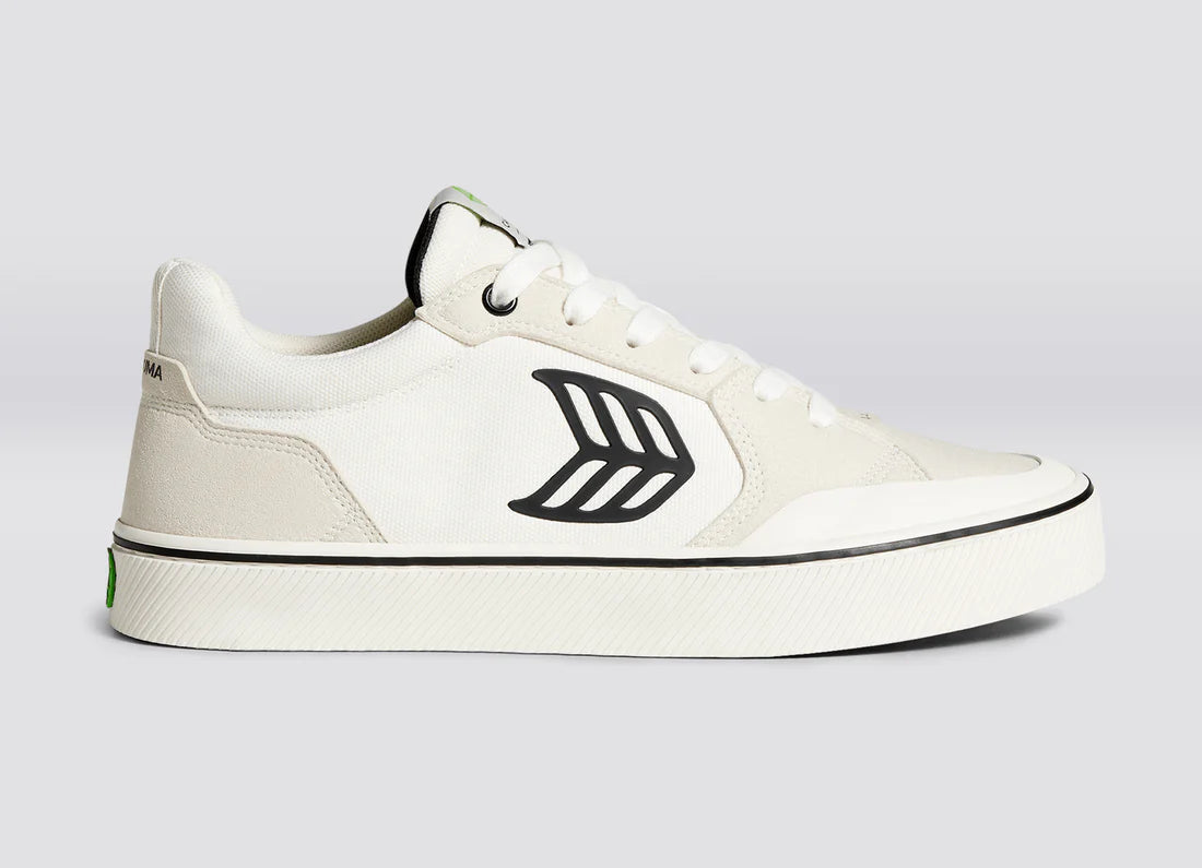 Cariuma Mens Vallely PRO Vintage White Suede White